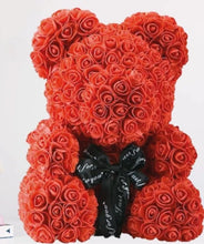 VALENTINO™ Ourson en roses éternelles