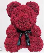 VALENTINO™ Ourson en roses éternelles